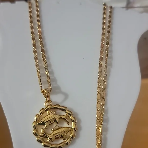 PISCES Pendant and Chain - Picture 2 of 3